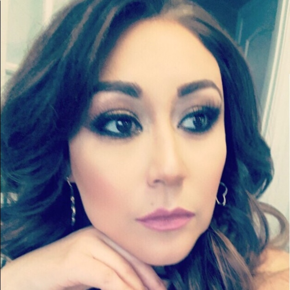 Meet your Posher, Maricela